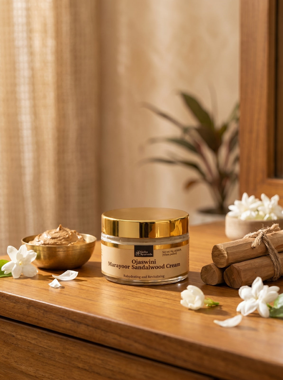 Ojaswini Marayoor Sandalwood Cream-A rich textured cream for Nourished& Smooth skin with the Pure Extracts of Sandalwood. Natural Moisturizer for Dry Skin - 35gm